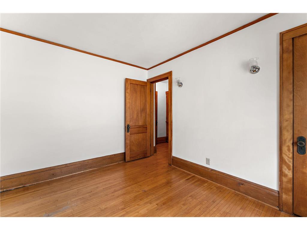 2017 Laurel Avenue Saint Paul MN 55104 7077559 image35