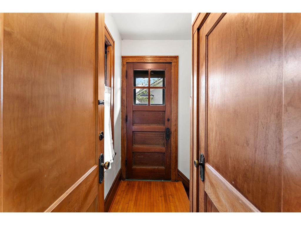 2017 Laurel Avenue Saint Paul MN 55104 7077559 image39