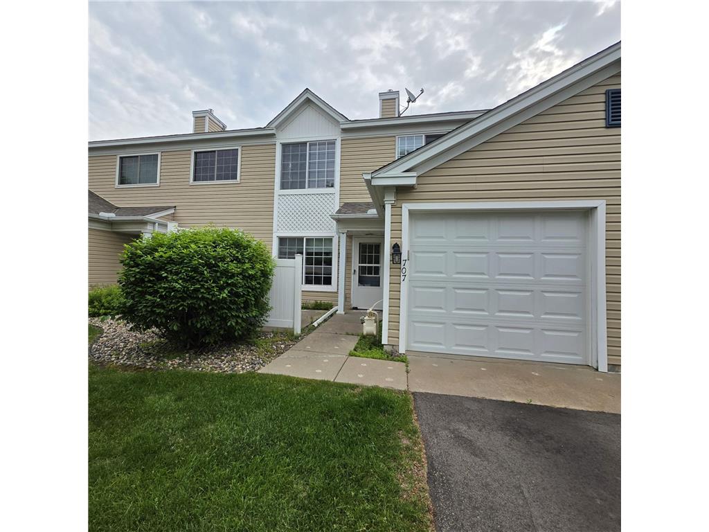 2017 Southcross Drive W #707 Burnsville MN 55306 7074111 image1
