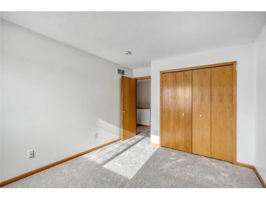 2017 Southcross Drive W #707 Burnsville MN 55306 7074111 image14