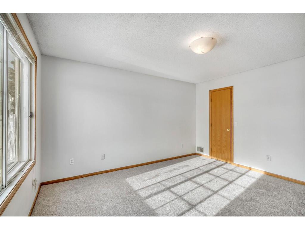 2017 Southcross Drive W #707 Burnsville MN 55306 7074111 image17