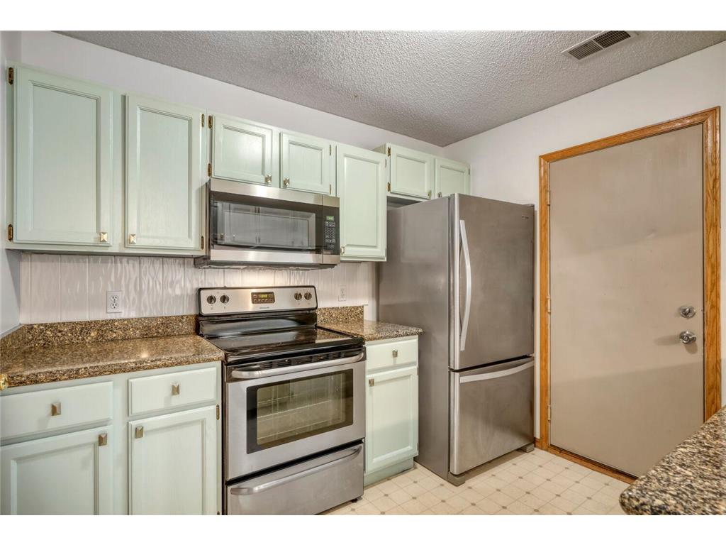 2017 Southcross Drive W #707 Burnsville MN 55306 7074111 image9