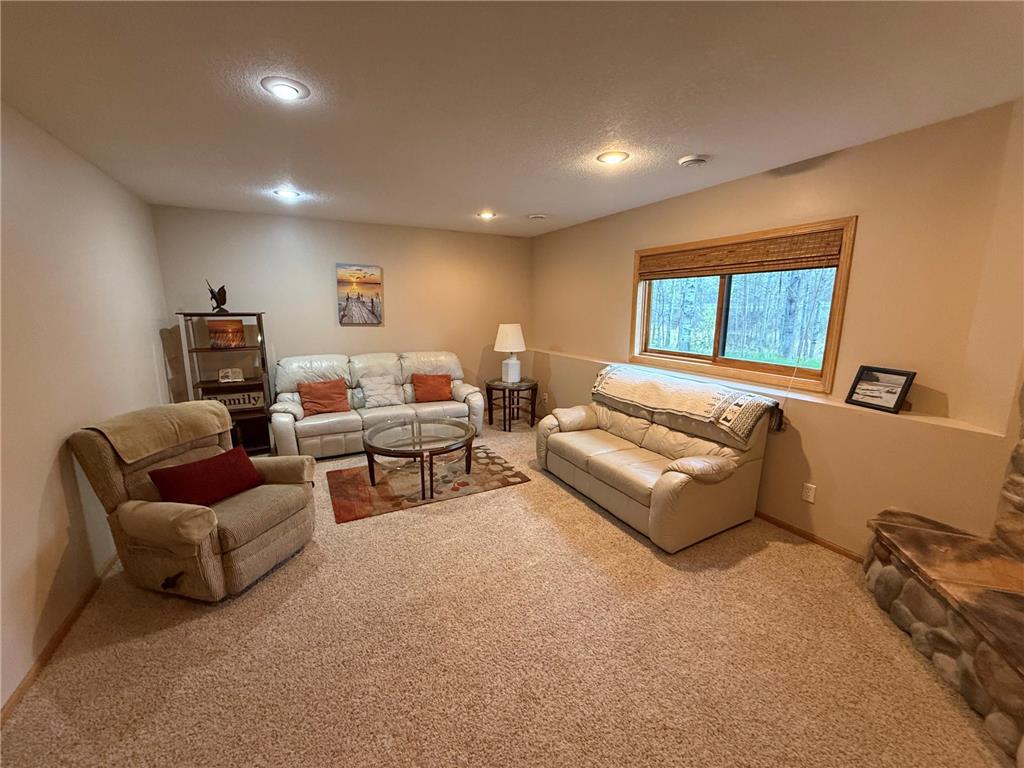20170 SUGARBROOKE LN Cohasset MN 55721 - Siseebakwet 7075737 image7