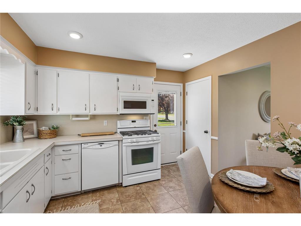 2018 Jade Lane Eagan MN 55122 6811346 image14