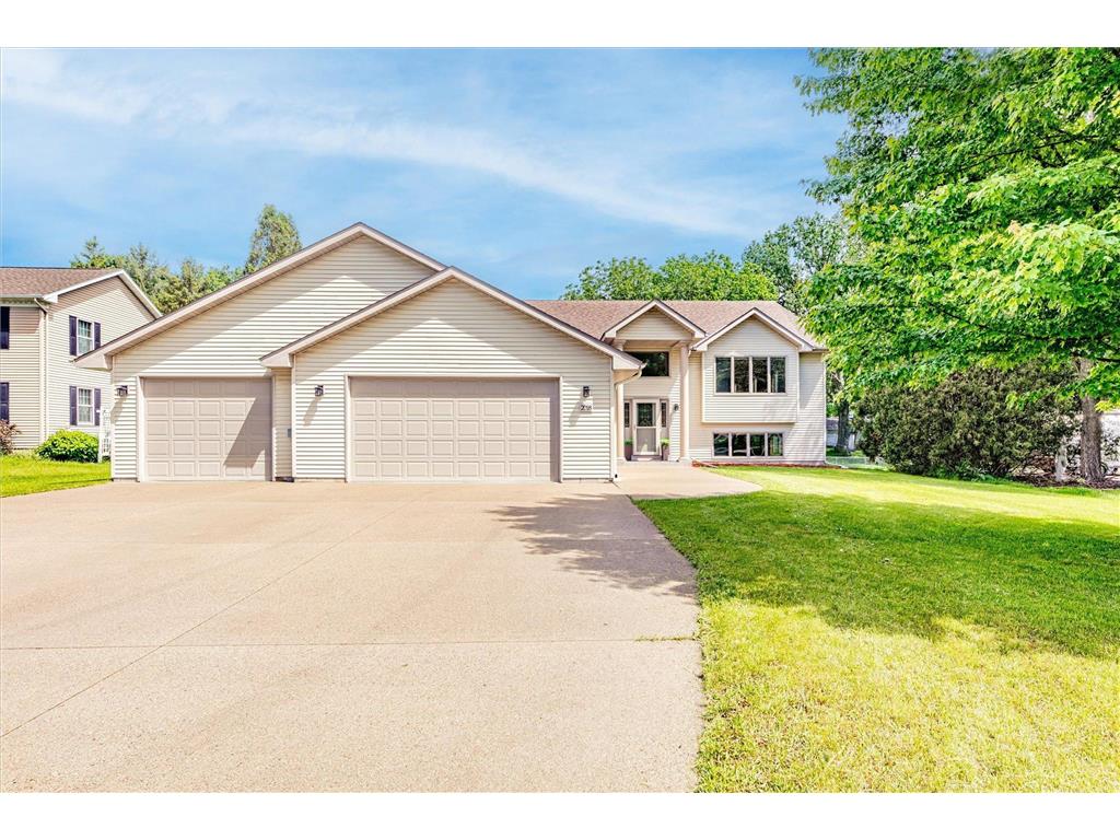 2018 Paulis Drive Faribault MN 55021 7028458 image1