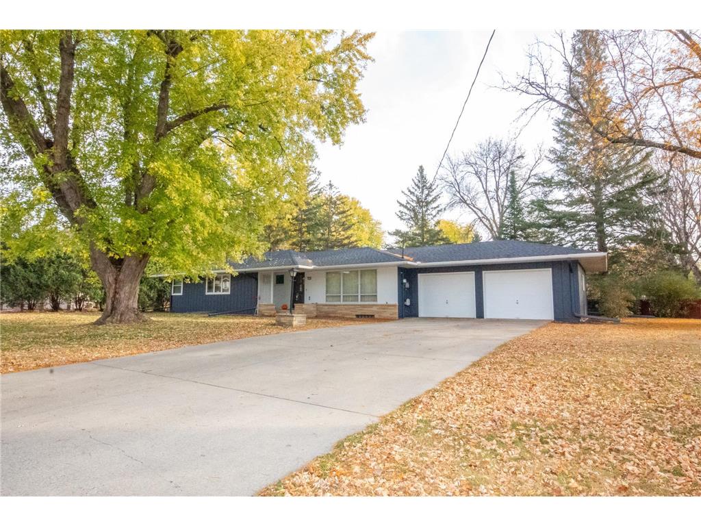 2018 Roe Crest Drive North Mankato MN 56003 6629810 image1