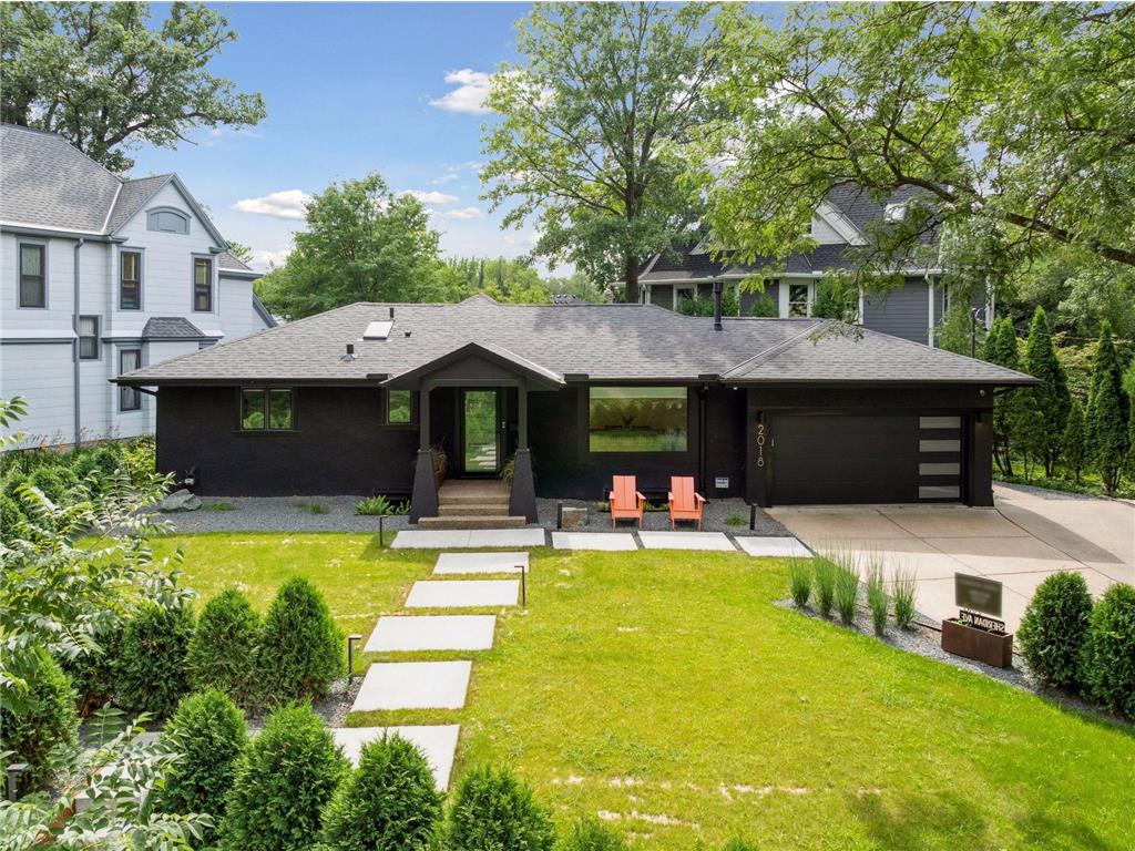 2018 Sheridan Avenue S Minneapolis MN 55405 6765804 image1