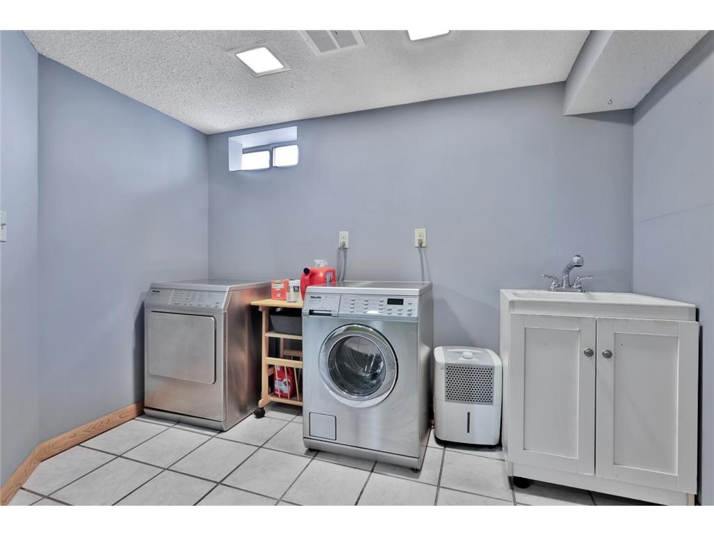 2019 Cottage Avenue E Saint Paul MN 55119 6813251 image23