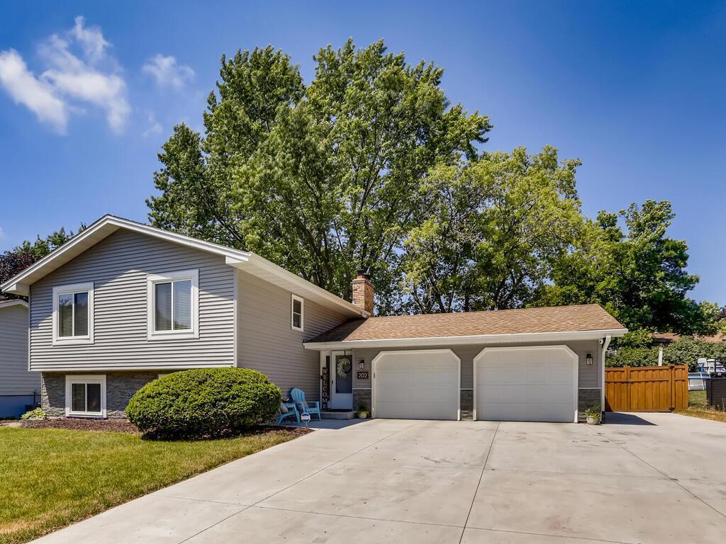 202 16th Avenue SW, New Brighton, MN, 55112 MLS 5767241 Edina Realty