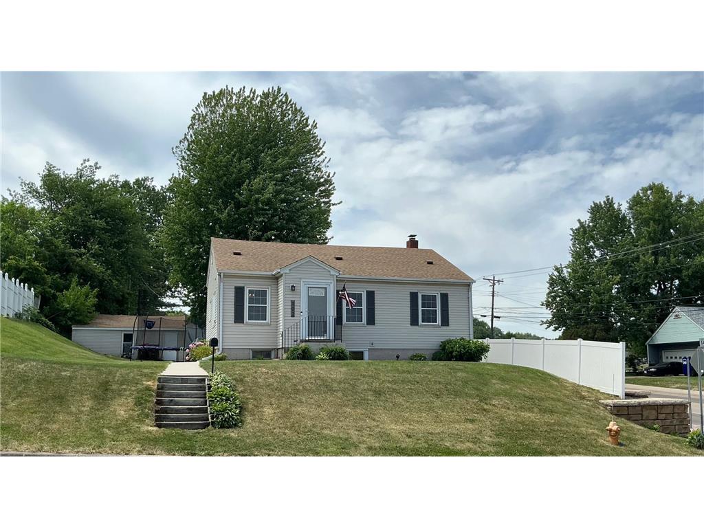 202 19th Avenue S South Saint Paul MN 55075 7083836 image1