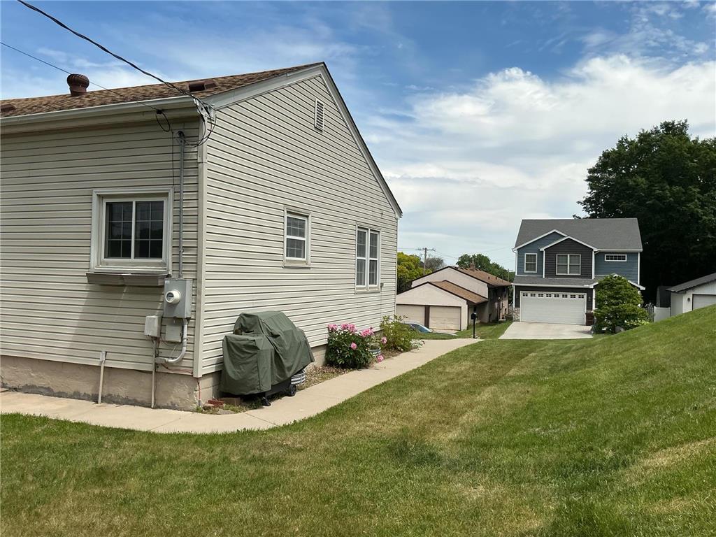 202 19th Avenue S South Saint Paul MN 55075 7083836 image3