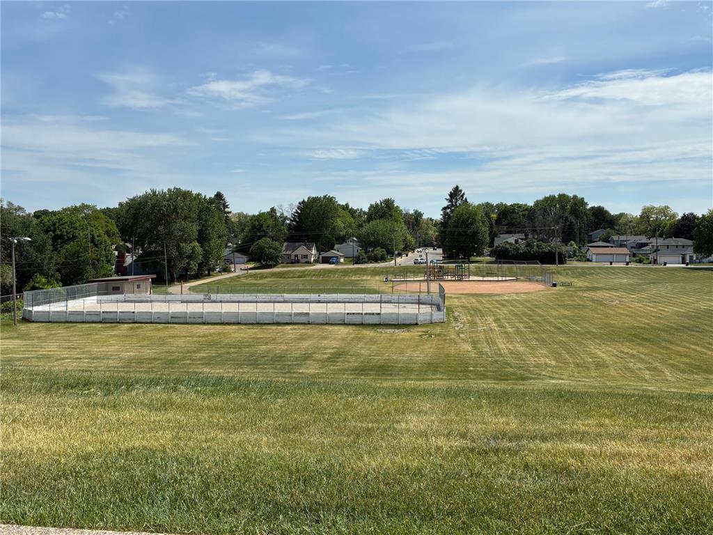 202 19th Avenue S South Saint Paul MN 55075 7083836 image32