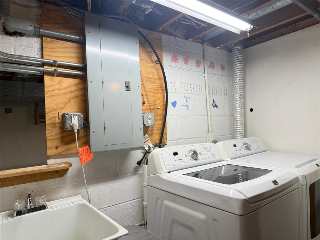 202 3rd Street W Hayward MN 56043 7102945 image22