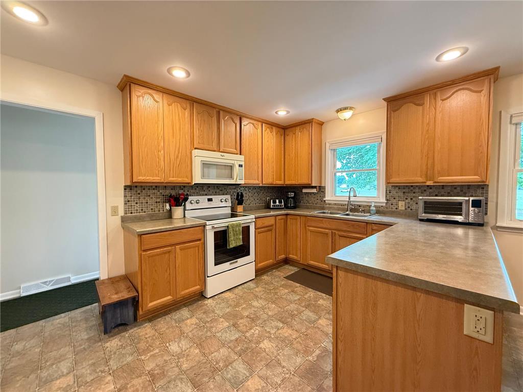 202 3rd Street W Hayward MN 56043 7102945 image3