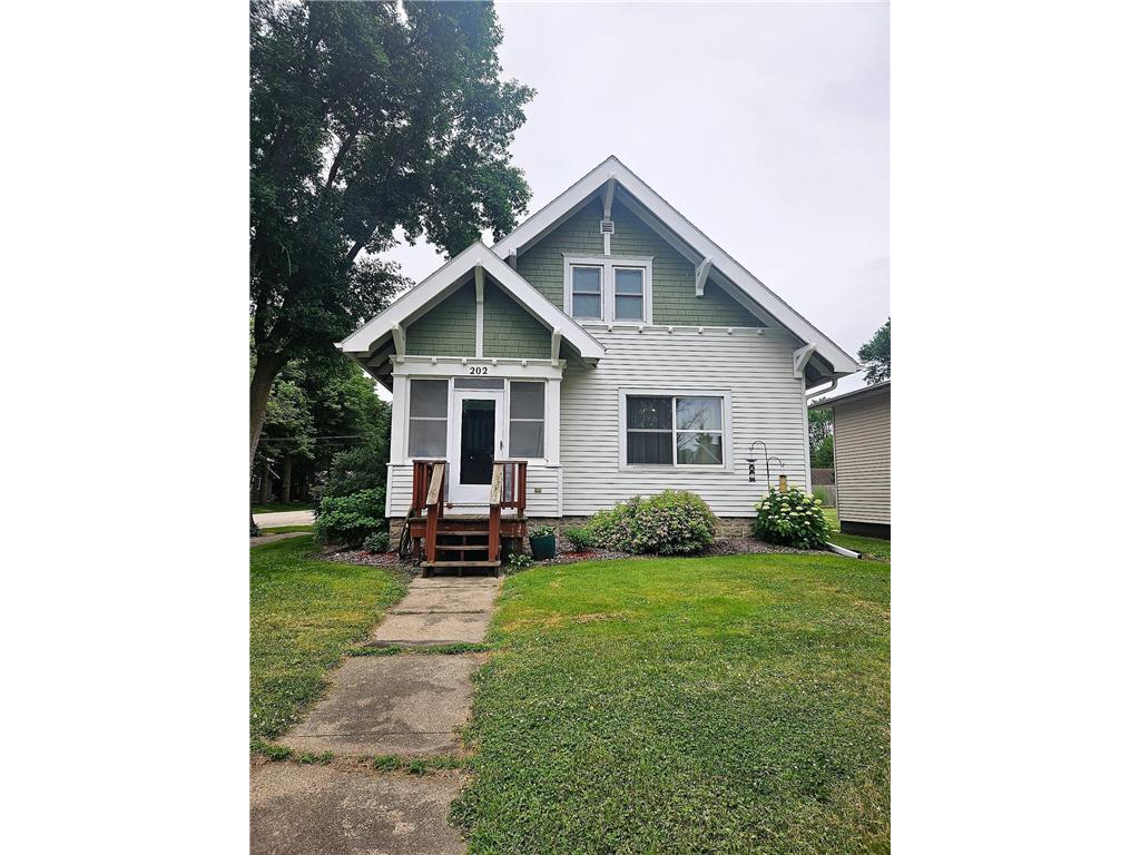 202 Ash Avenue W Swea City IA 50590 6555048 image1