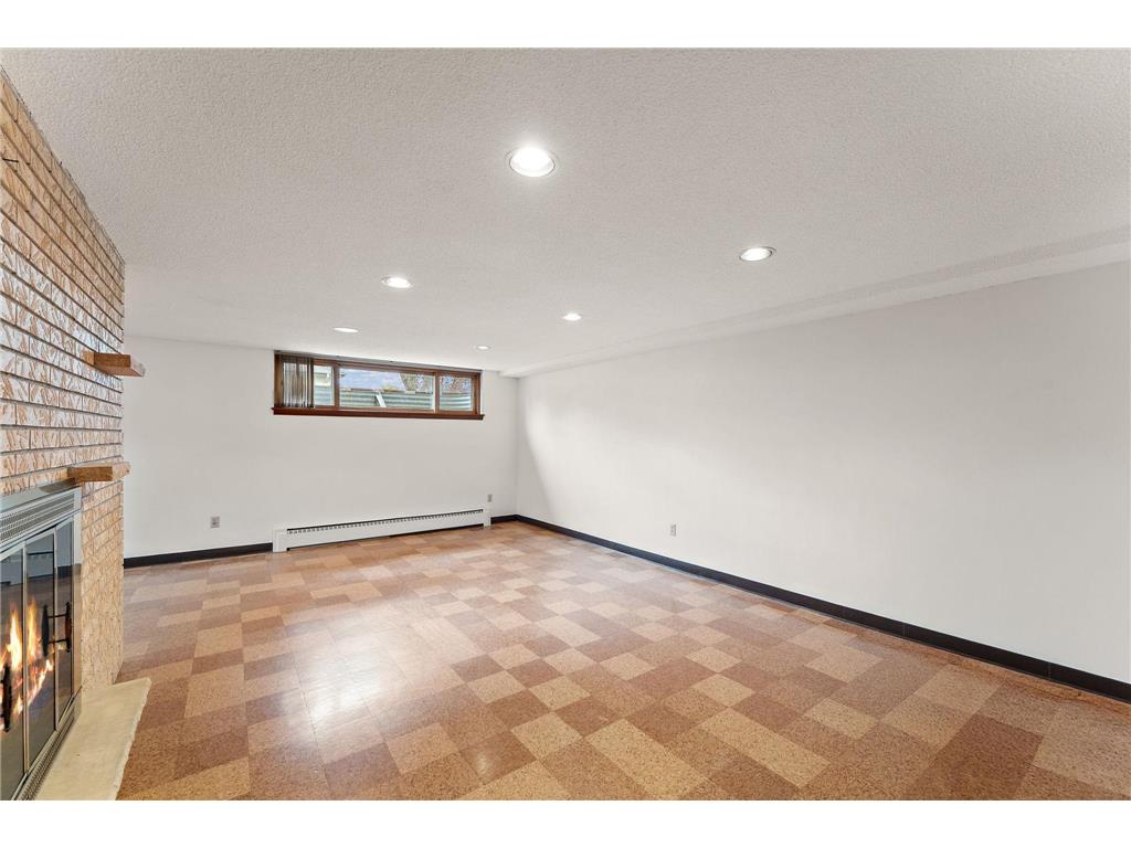 202 Ash Street W South Saint Paul MN 55075 7071646 image20