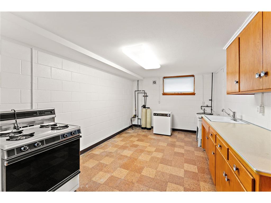 202 Ash Street W South Saint Paul MN 55075 7071646 image23