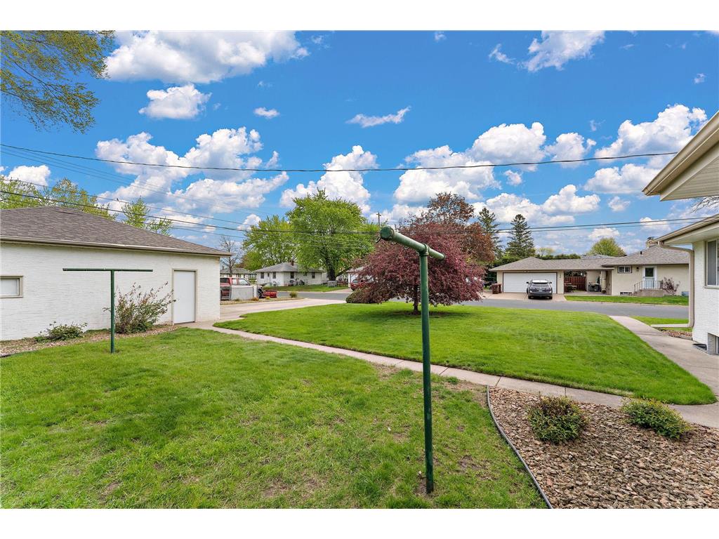 202 Ash Street W South Saint Paul MN 55075 7071646 image5