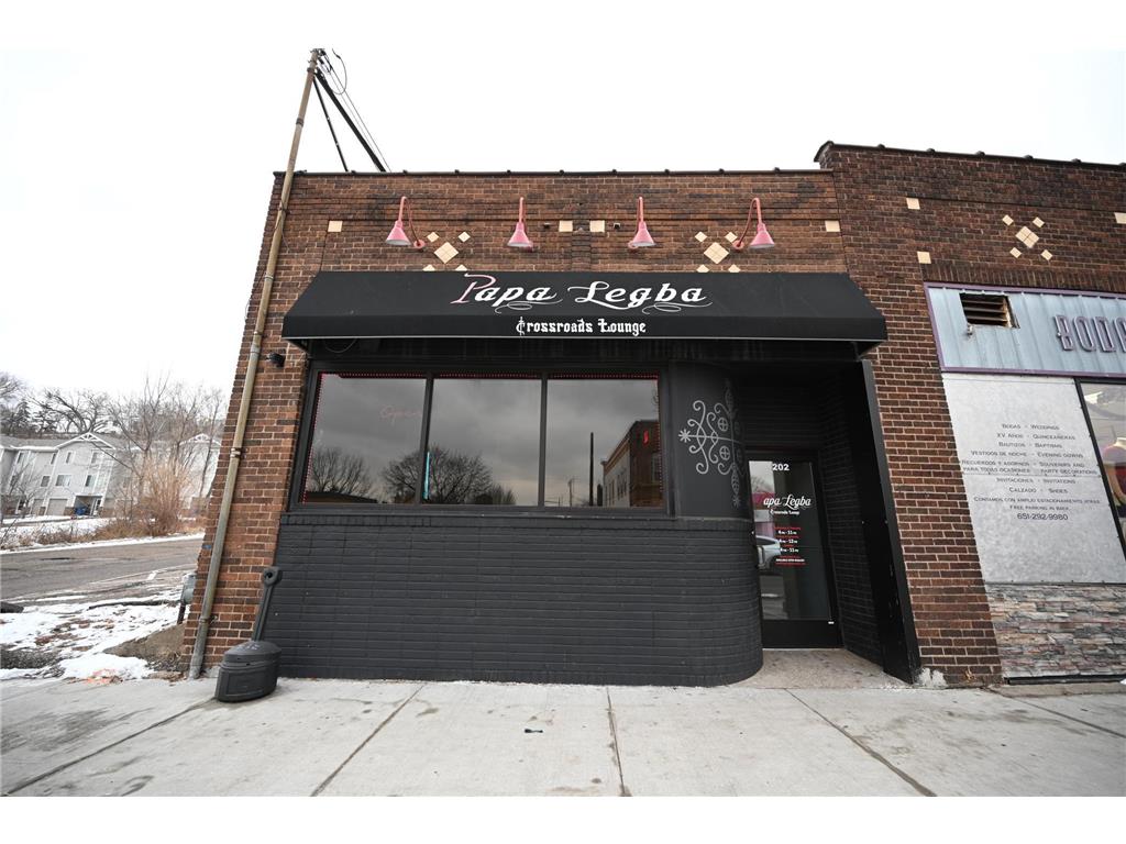 202 Cesar Chavez Street Saint Paul MN 55107 6681569 image1