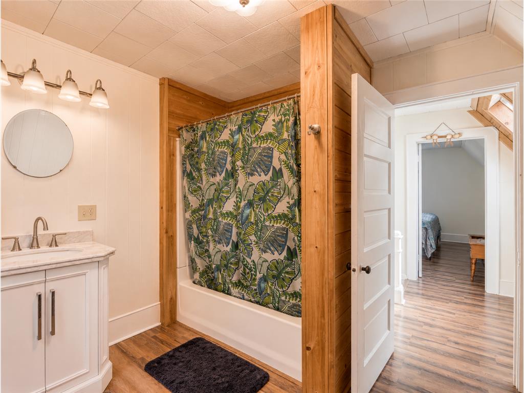 202 Division Street S Walker MN 56484 7079043 image17