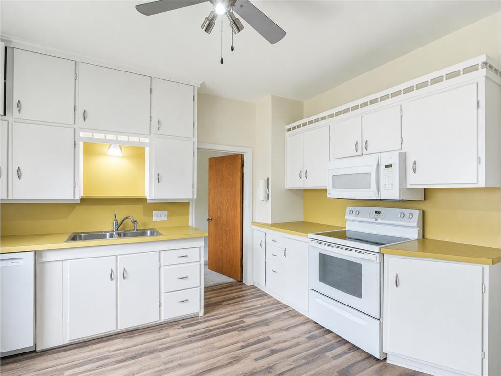 202 Division Street S Walker MN 56484 7079043 image3