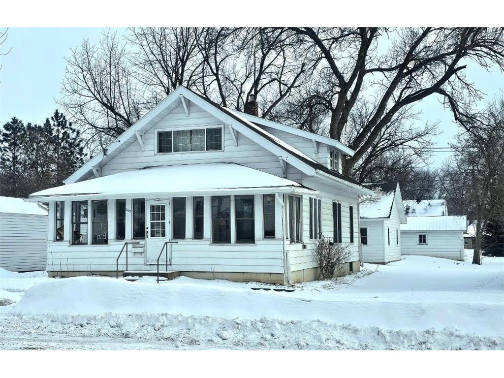 202 E 1st Street Morris MN 56267 7016063 image1