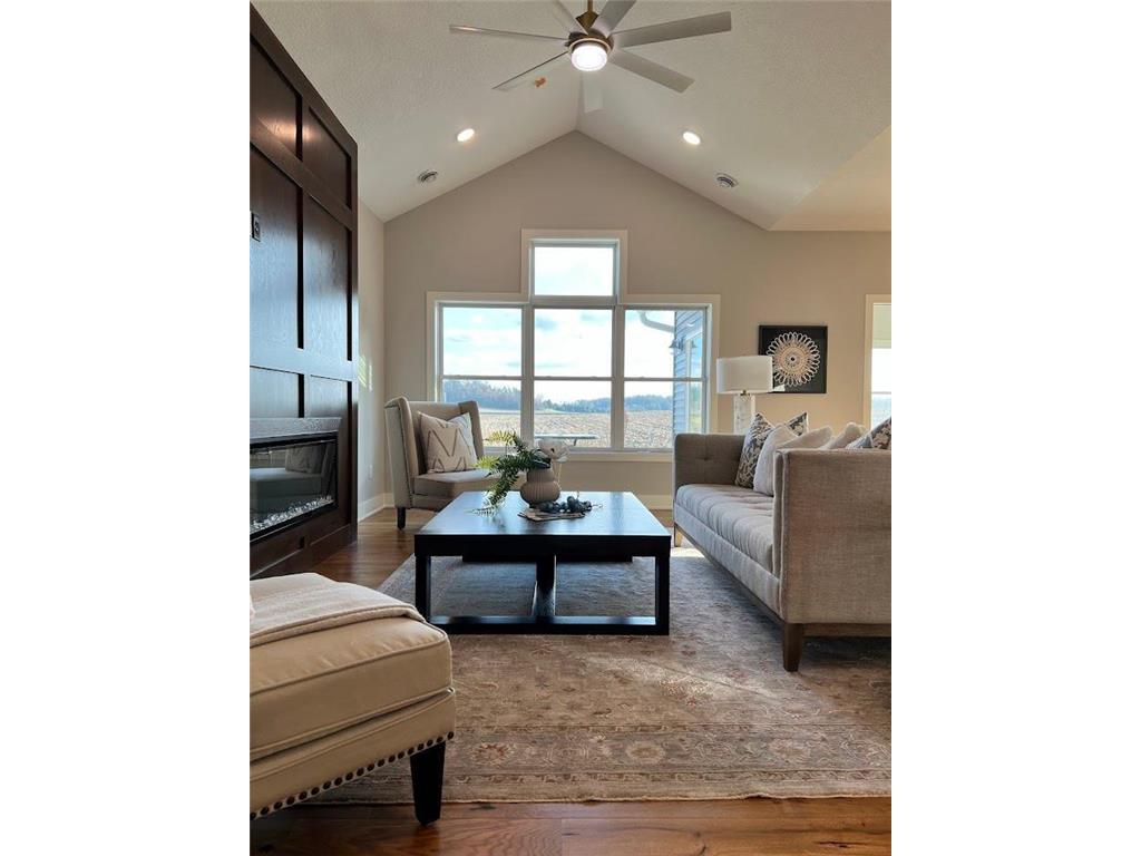 202 Ford Street E Northfield MN 55057 6724030 image1