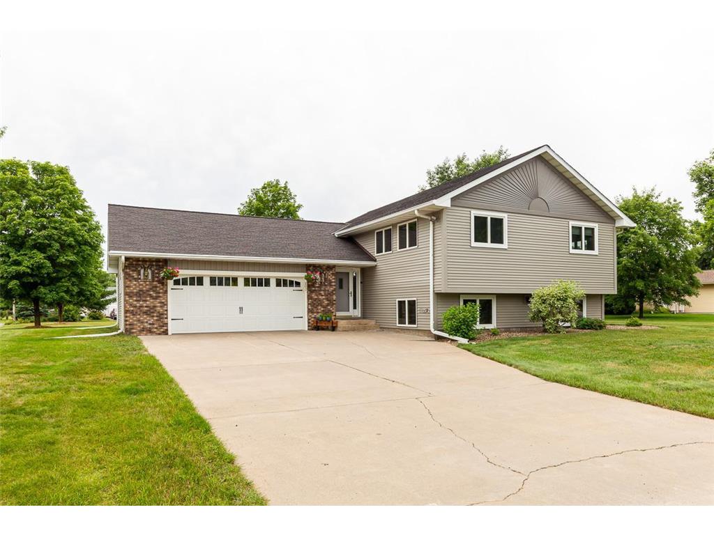 202 Hickory Drive Woodville WI 54028 6399111 image1