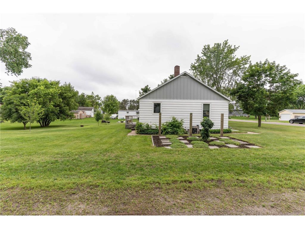 202 Lake Avenue S Ottertail MN 56571 7023447 image12