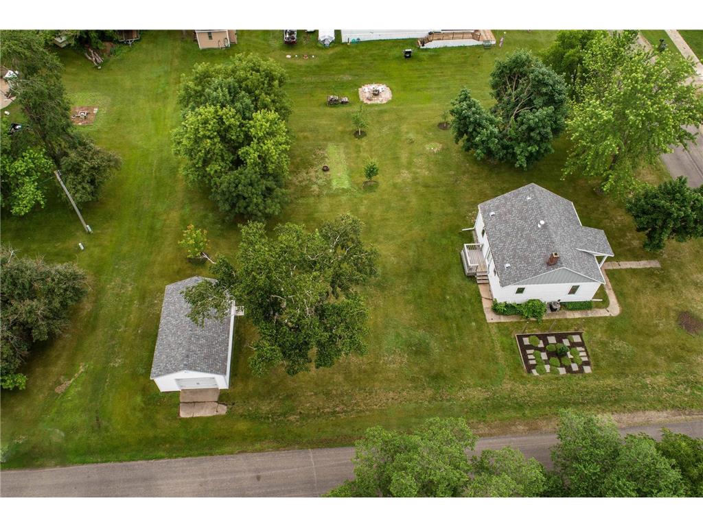 202 Lake Avenue S Ottertail MN 56571 7023447 image3