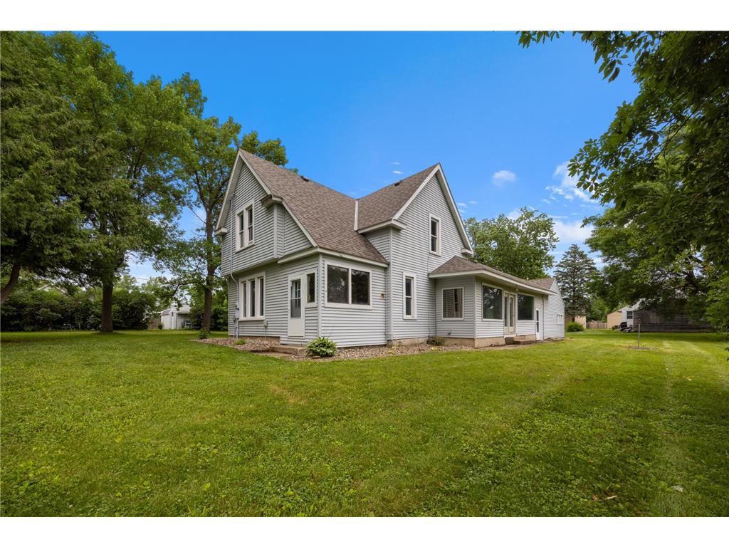 202 N 2nd Street Darwin MN 55324 7090784 image1