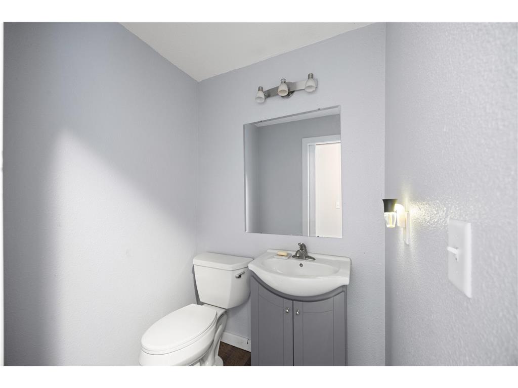 202 N 2nd Street Darwin MN 55324 7090784 image25