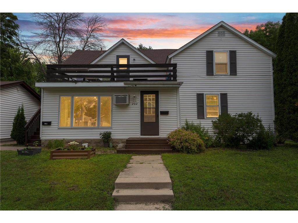 202 N Maple Street Chaska MN 55318 6738427 image1