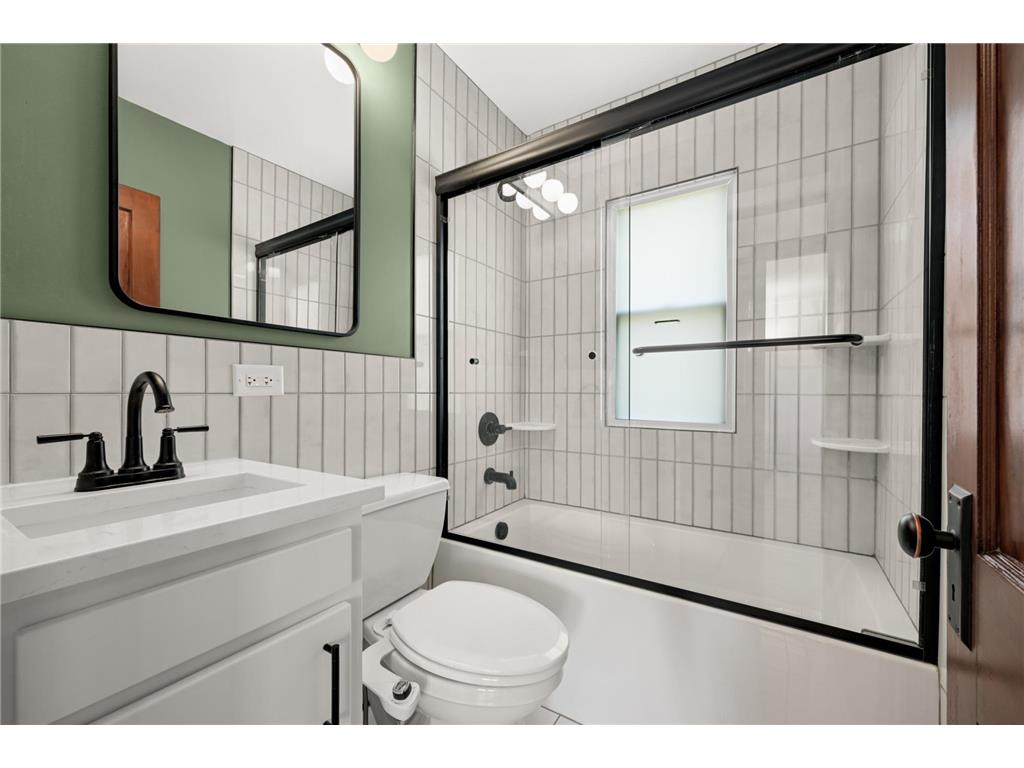 202 Park Street W South Saint Paul MN 55075 7056176 image16