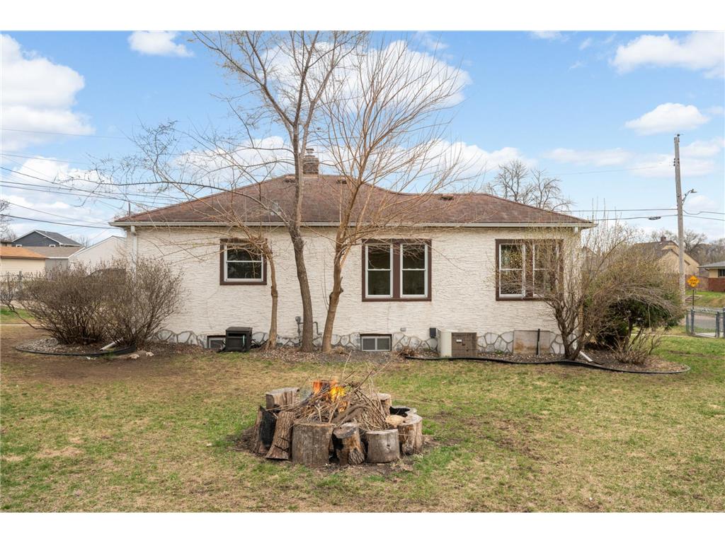 202 Park Street W South Saint Paul MN 55075 7056176 image23