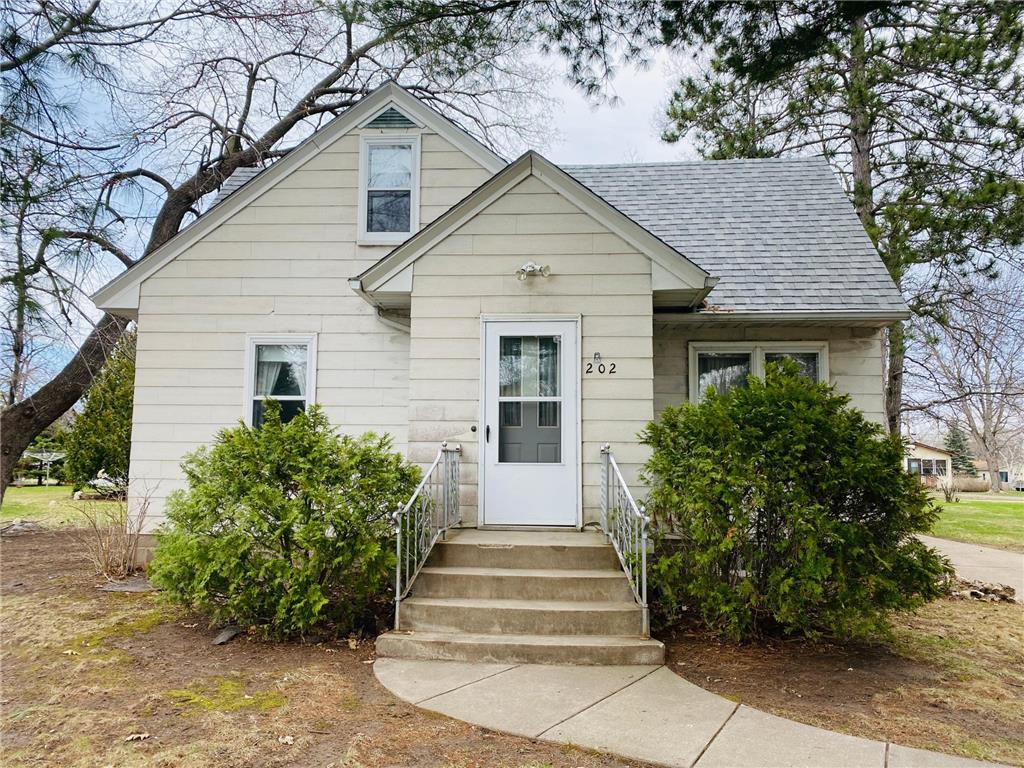 202 Pine Street N, Onamia, MN, 56359 MLS 6186939 Edina Realty