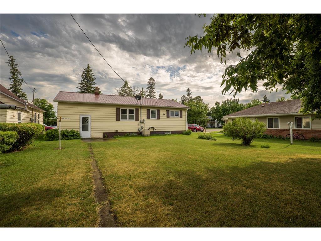 202 Pleasant Avenue SW Twin Valley MN 56584 7099795 image2