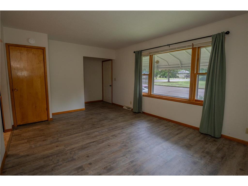 202 Pleasant Avenue SW Twin Valley MN 56584 7099795 image3