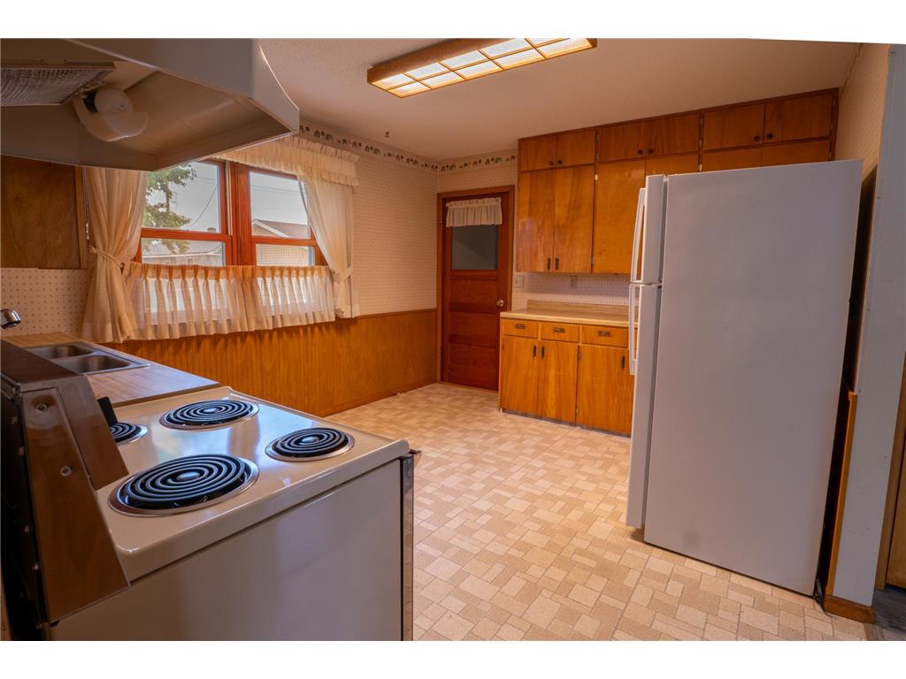 202 Pleasant Avenue SW Twin Valley MN 56584 7099795 image5