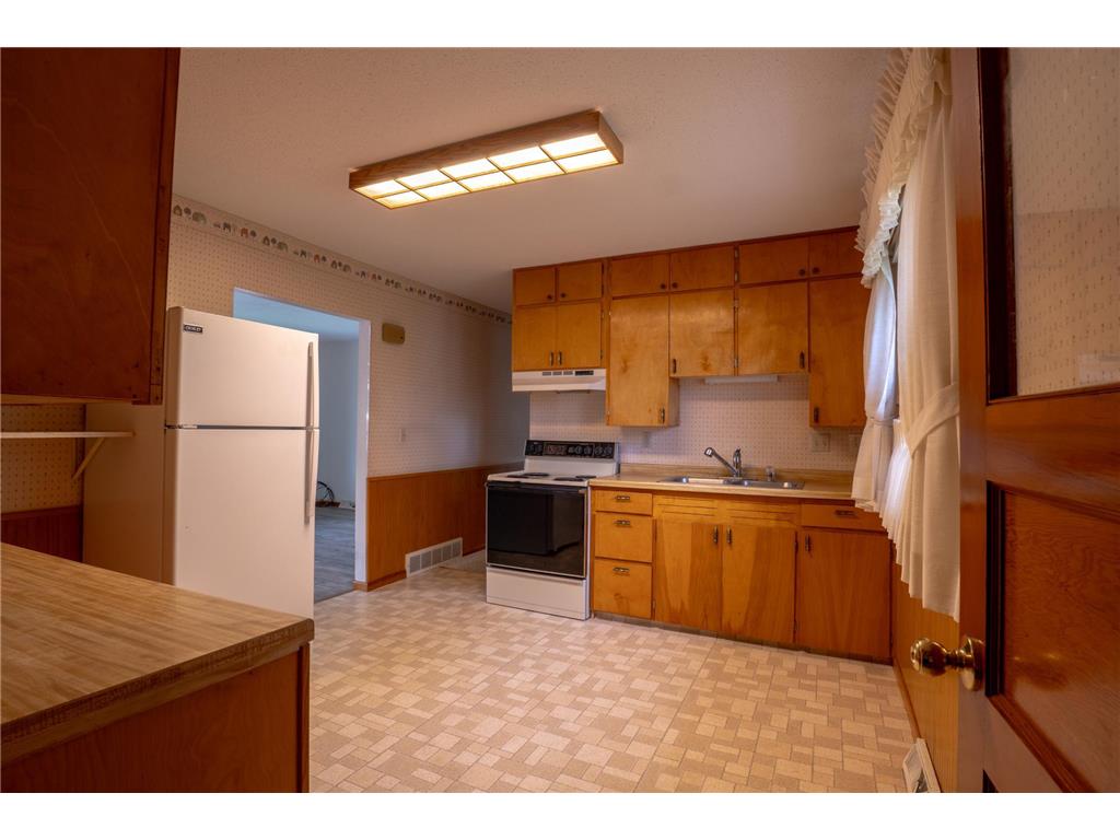 202 Pleasant Avenue SW Twin Valley MN 56584 7099795 image6