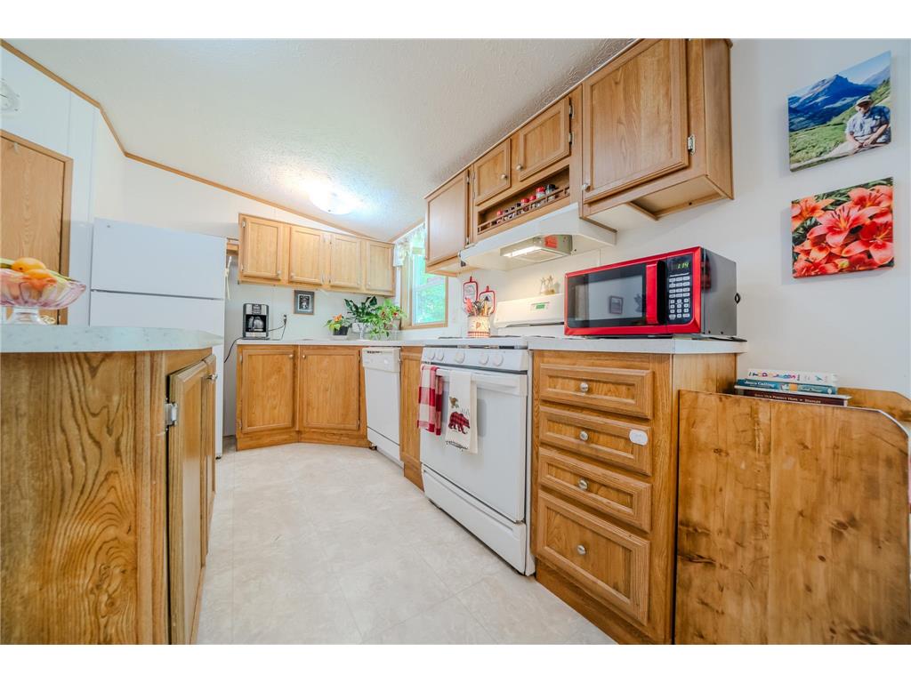 202 Riverwood Court Randall MN 56475 7102370 image11