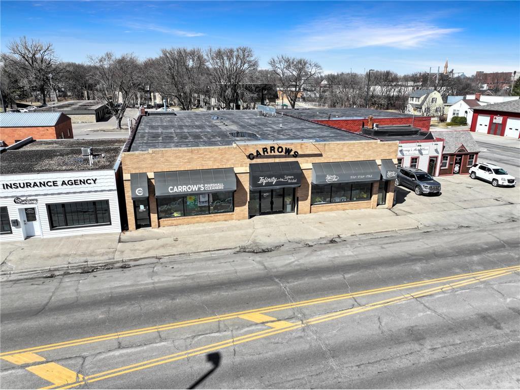 202 W College Drive Marshall MN 56258 6685884 image1