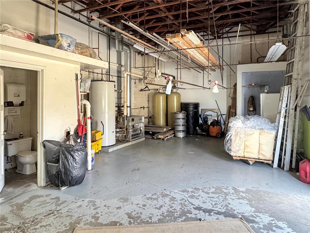 202 W College Drive Marshall MN 56258 6685884 image23