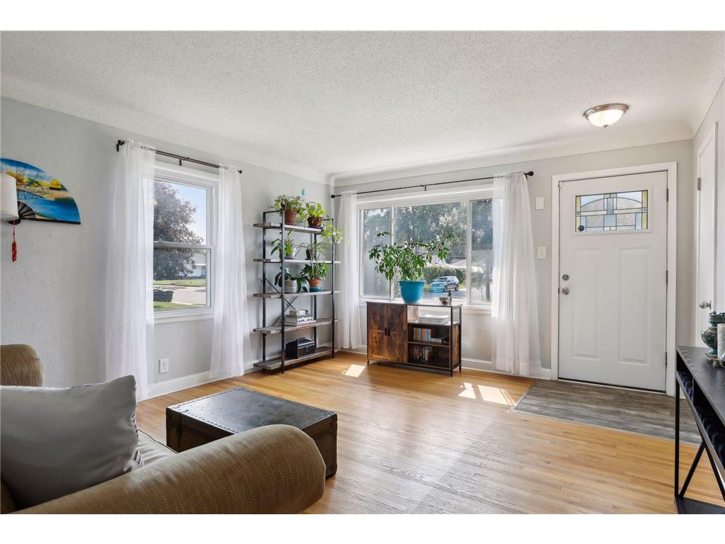 202 W Douglas Street South Saint Paul MN 55075 6596944 image1