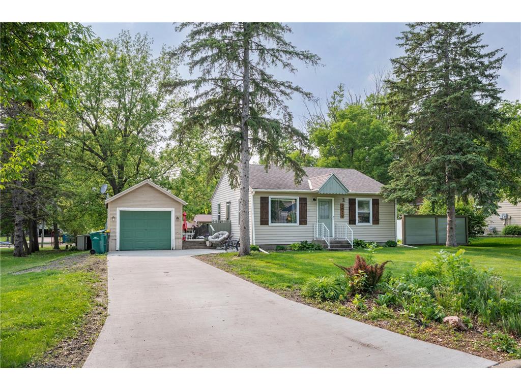 2020 7th Street SW Willmar MN 56201 6731646 image1