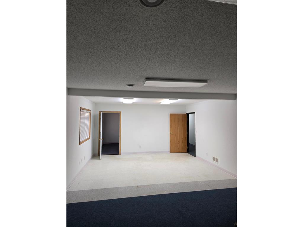 2020 9th Street E Glencoe MN 55336 6724757 image25