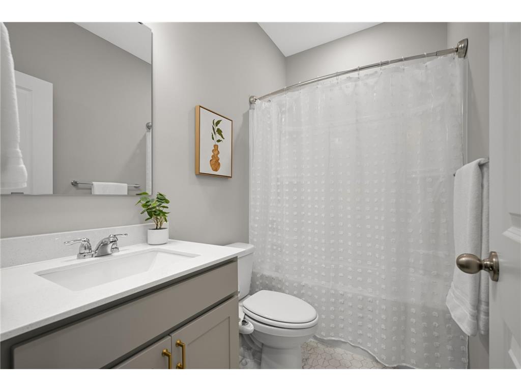 2020 Aloha Avenue Shakopee MN 55379 7051630 image11