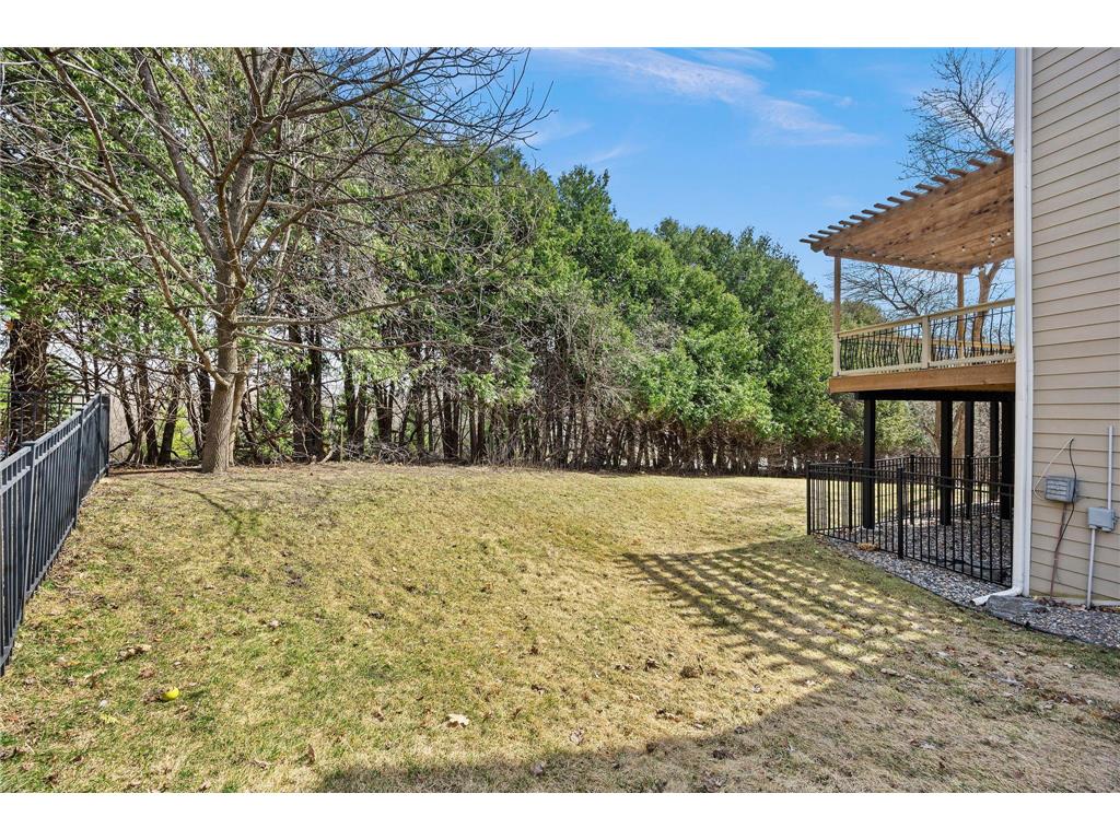 2020 Edgewood Court Chanhassen MN 55317 7046106 image101