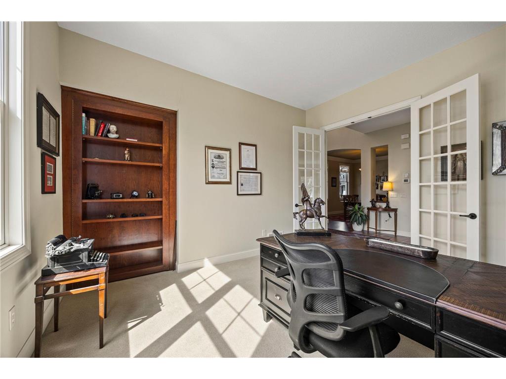 2020 Edgewood Court Chanhassen MN 55317 7046106 image21