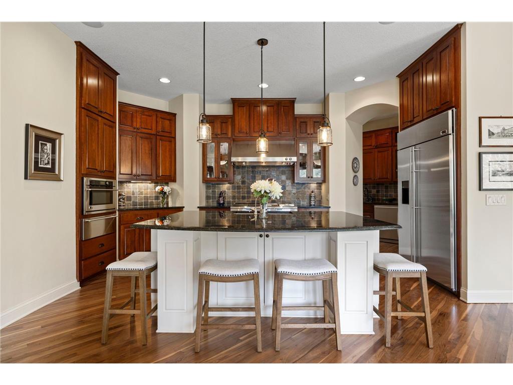 2020 Edgewood Court Chanhassen MN 55317 7046106 image32